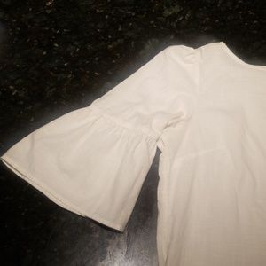 Adorable Puffy 3/4 Bell Sleeve Top